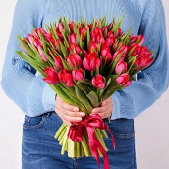 Тюльпаны красные 51 шт код товара: 23517